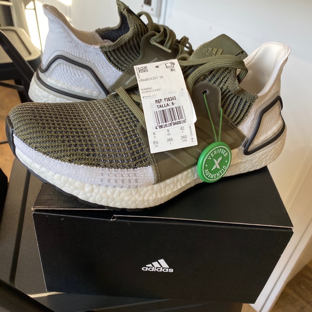 Adidas Ultraboost 19 NEW